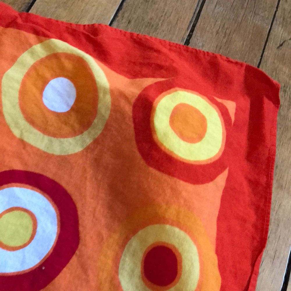 Colorful Circle Pattern Scarf - Picture 4 of 6